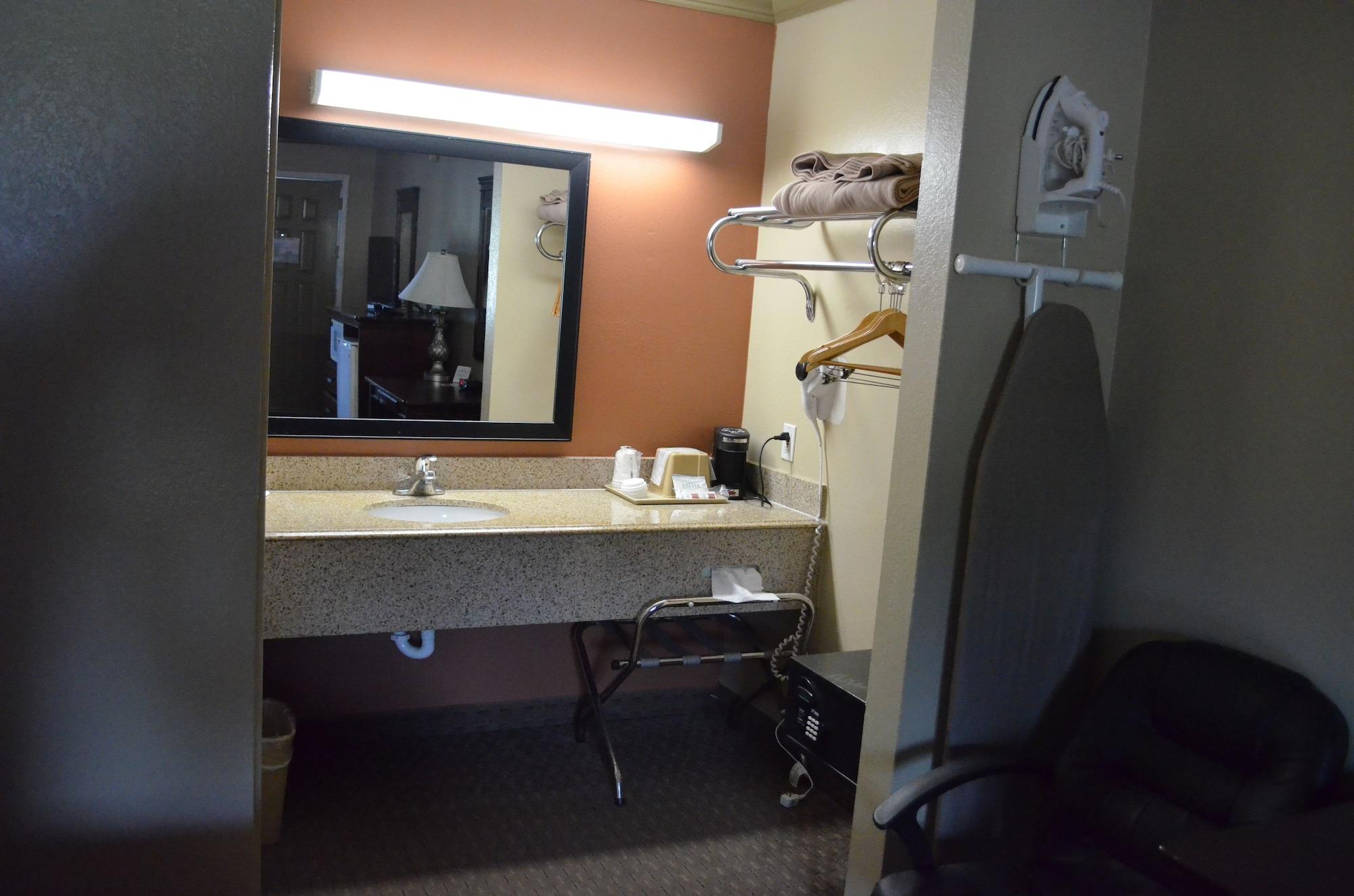 Hill Country Inn And Suite Copperas Cove ภายนอก รูปภาพ